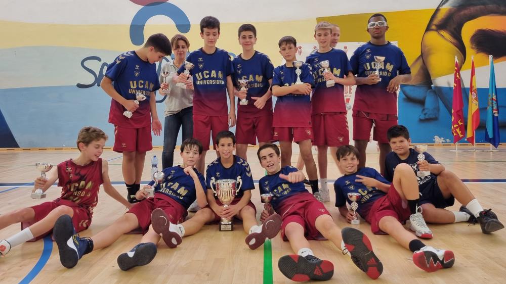 UCAM Murcia no da opción y se lleva el título Mini Masculino