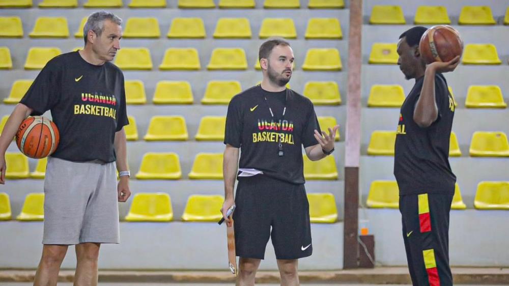 Alberto Antuña hace historia con Uganda en el Afrobasket Femenino