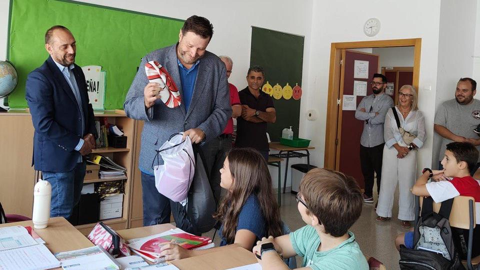La FBRM y Educación visitan a la internacional BSR Carmen Hernández