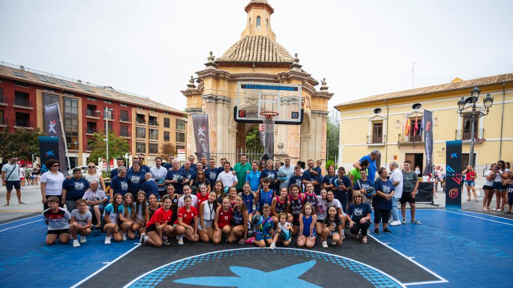 272 deportistas y más de 2.500 asistentes disfrutan de una nueva parada del Circuito Plaza 3x3 Caixabank